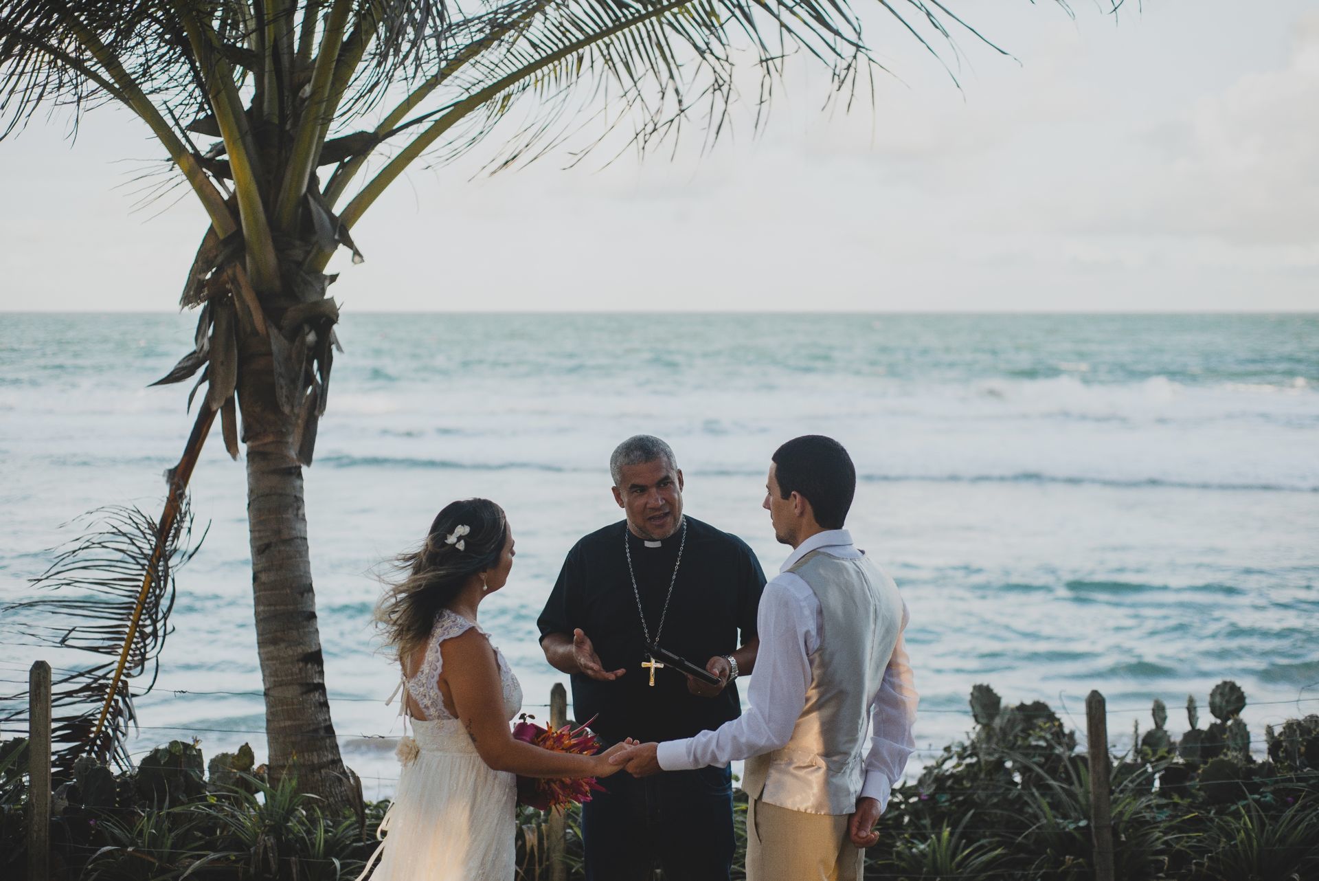 Casamento pé na areia - Suzana & Rodrigo