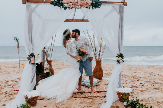 Elopement wedding - Thamyres & Rony Elopement wedding - Thamyres & Rony