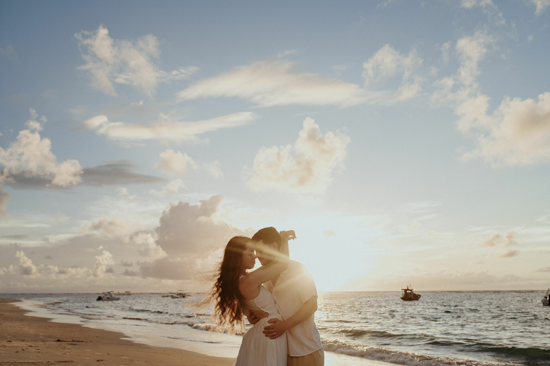 Foto Amor, praia e mar - Bianca e Leonardo Foto Amor, praia e mar - Bianca e Leonardo - Imagem 4
