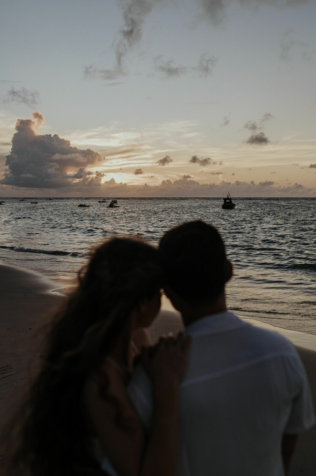 Foto Amor, praia e mar - Bianca e Leonardo Foto Amor, praia e mar - Bianca e Leonardo - Imagem 2