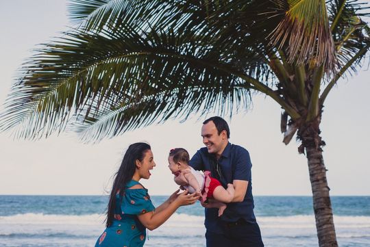 Ensaio de família - Thatiani & Thiago | Muro Alto-PE